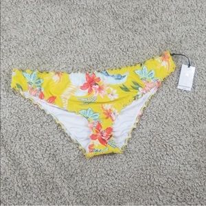 Shade & Shore ruffle bikini bottoms